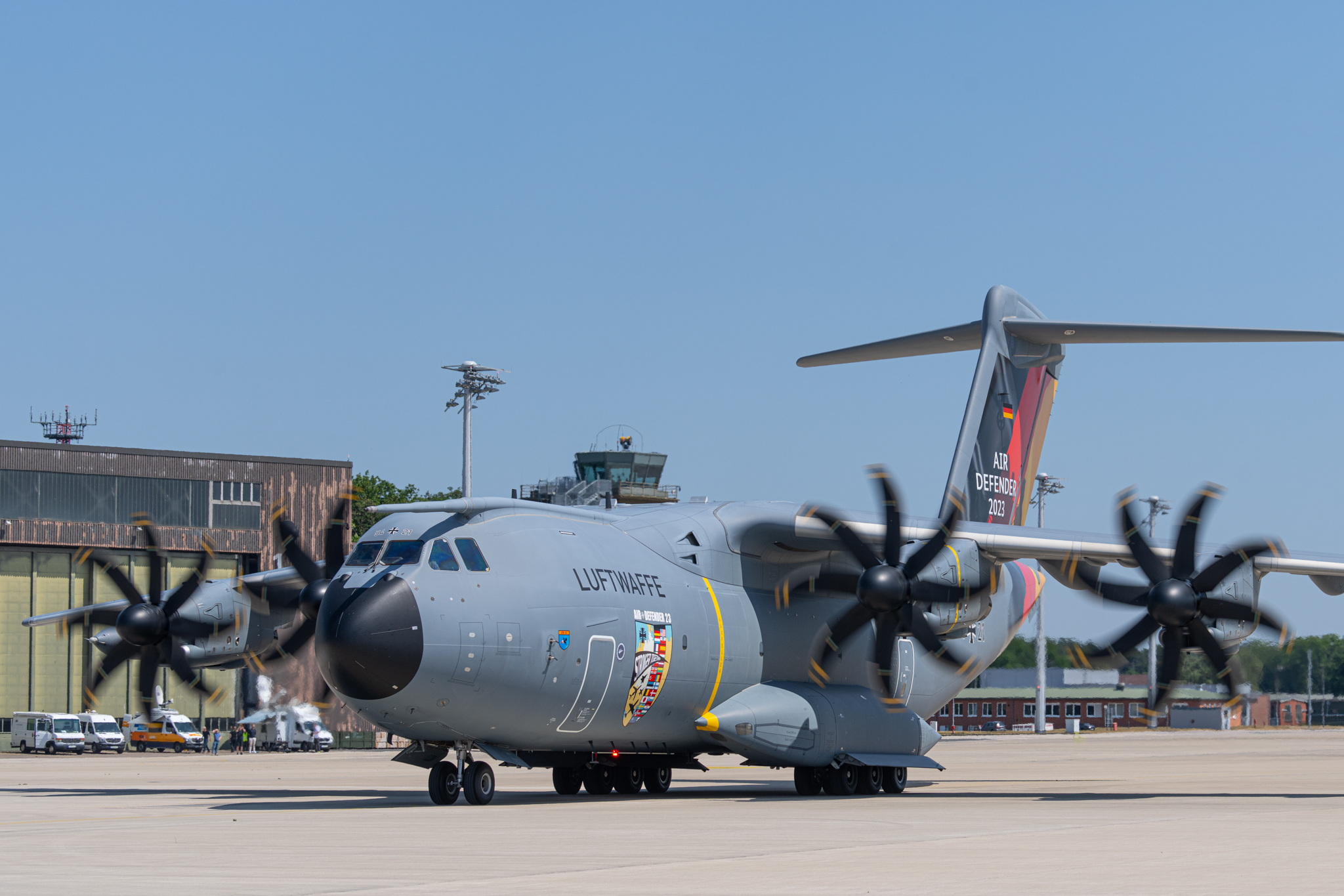 Airbus 400M in Sonderfolierung - der "Star" der Veranstaltung